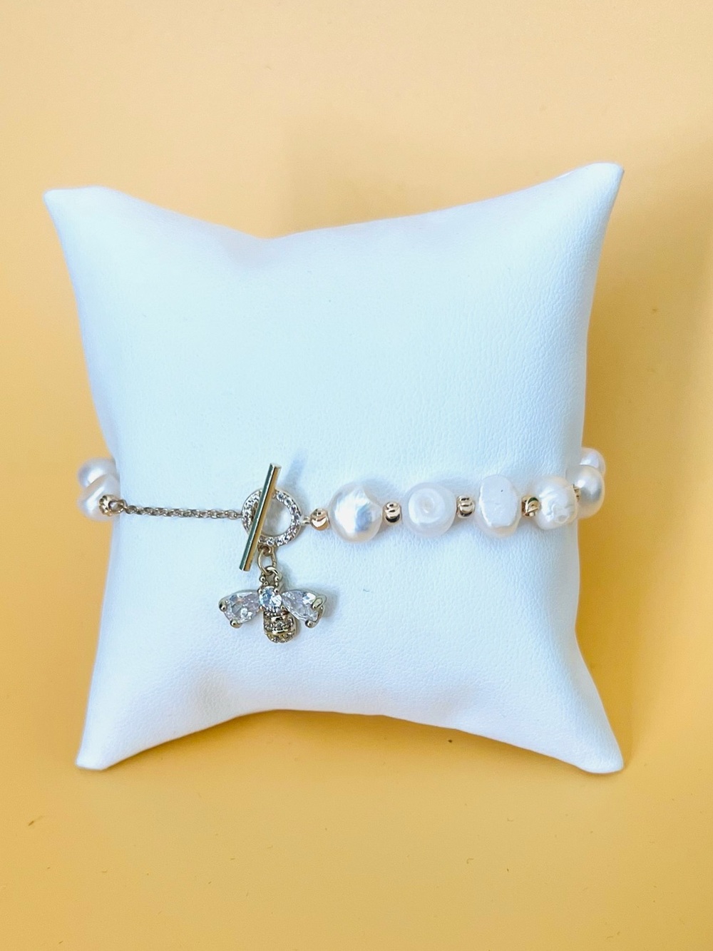 14K GP Fresh water pearls Bracelet clear CZ Bee charm adjustable
